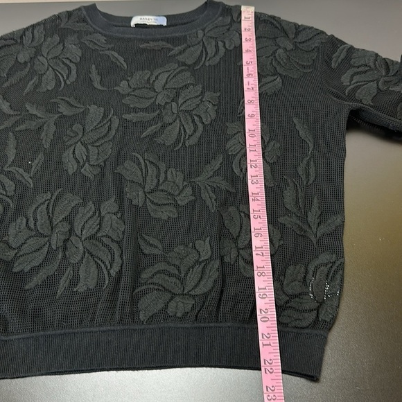 Bailey/44 Black Open Knit Floral Embroidered Top XS Oversized Mesh Goth - Picture 10 of 11
